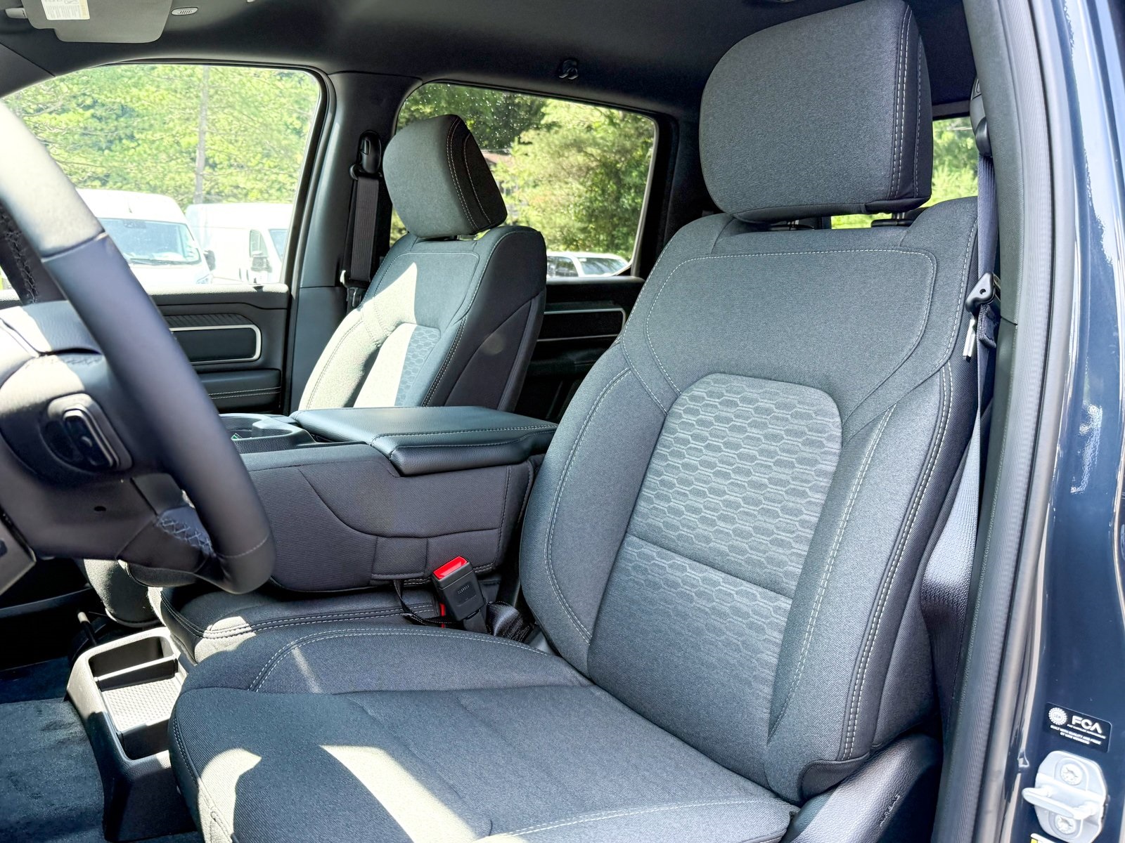 Vehicle image 13 of 41
