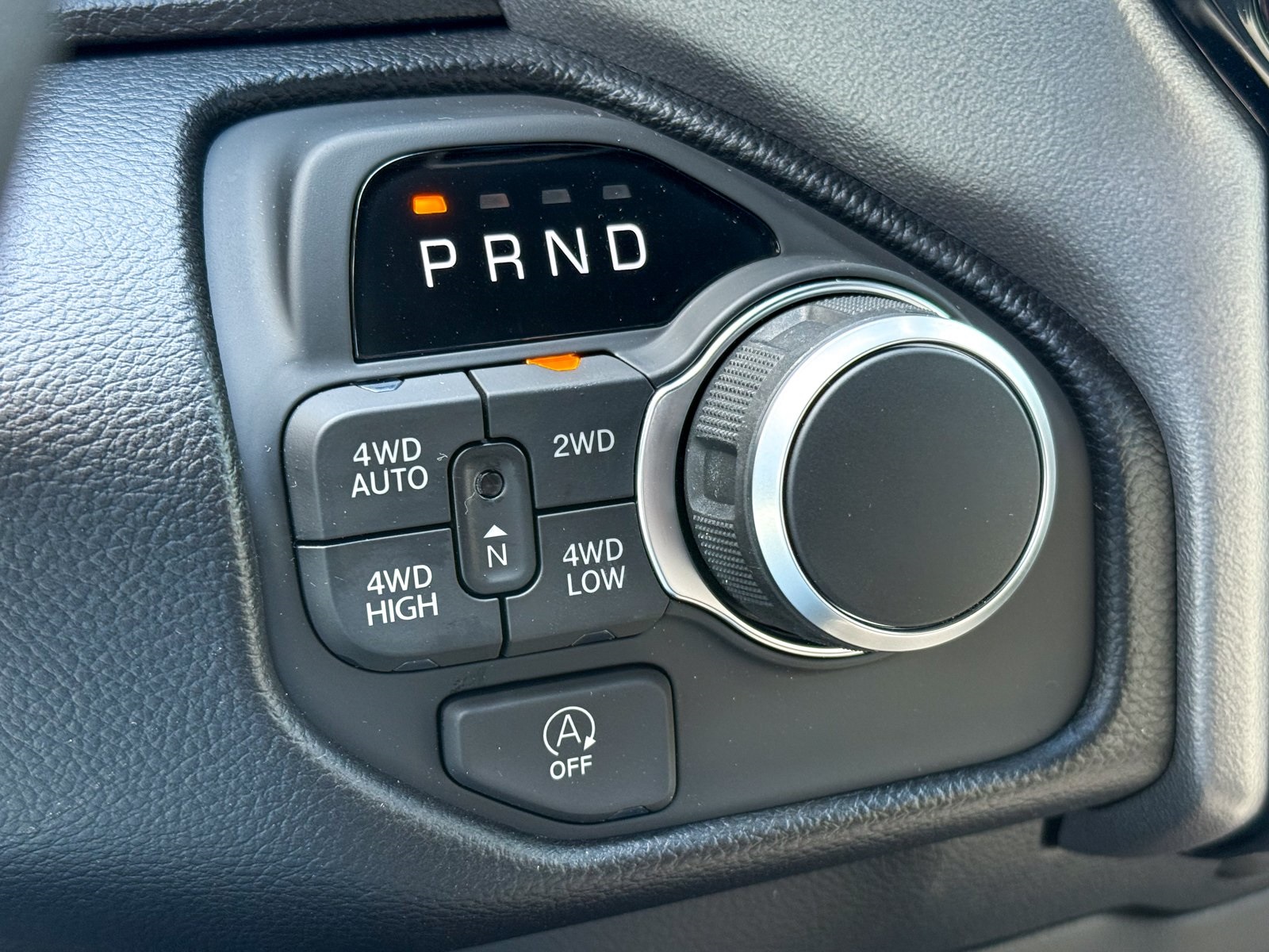 Vehicle image 23 of 41