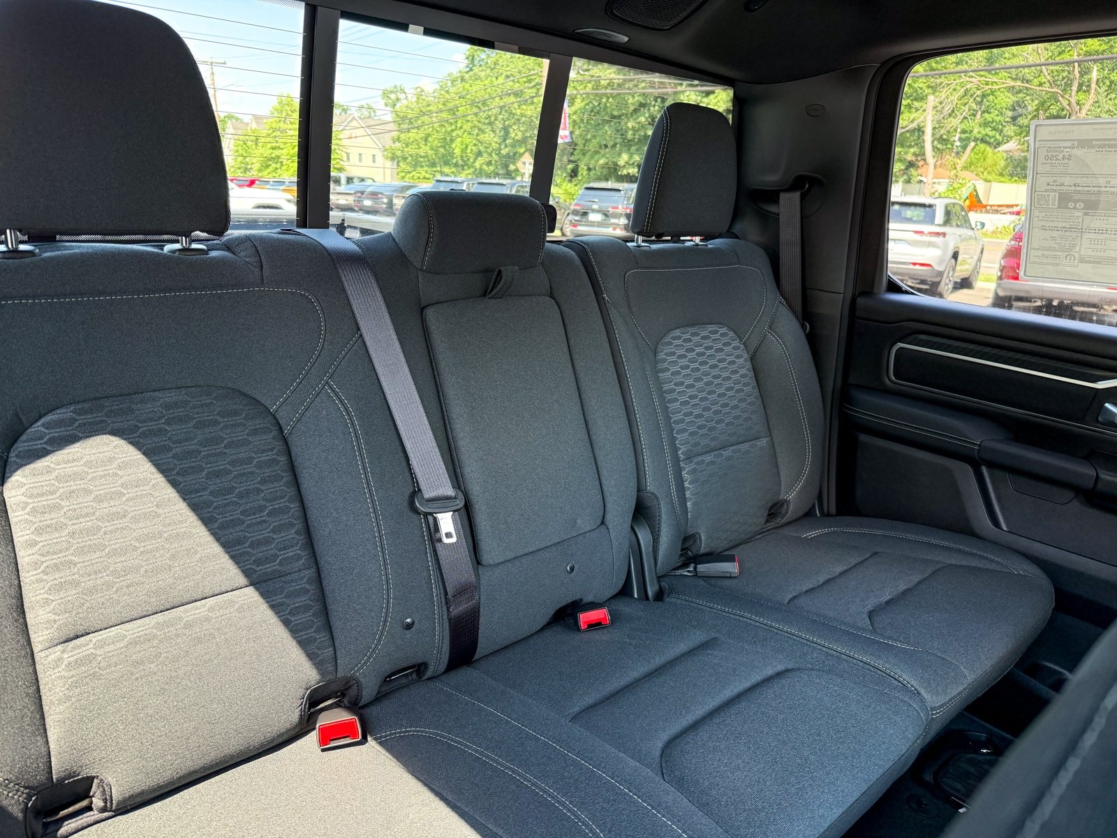 Vehicle image 15 of 41