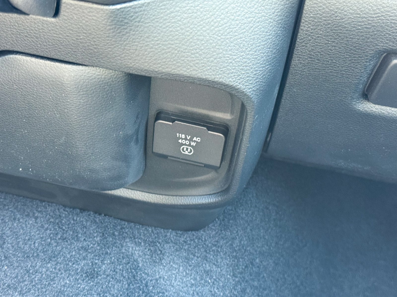 Vehicle image 30 of 41