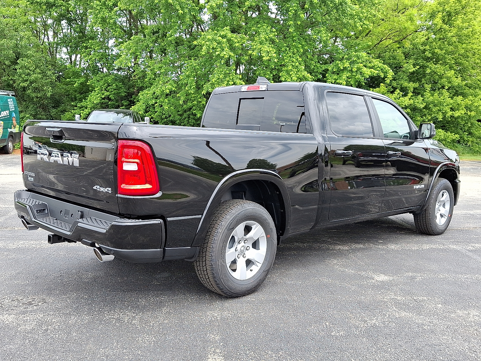 Vehicle image 5 of 20