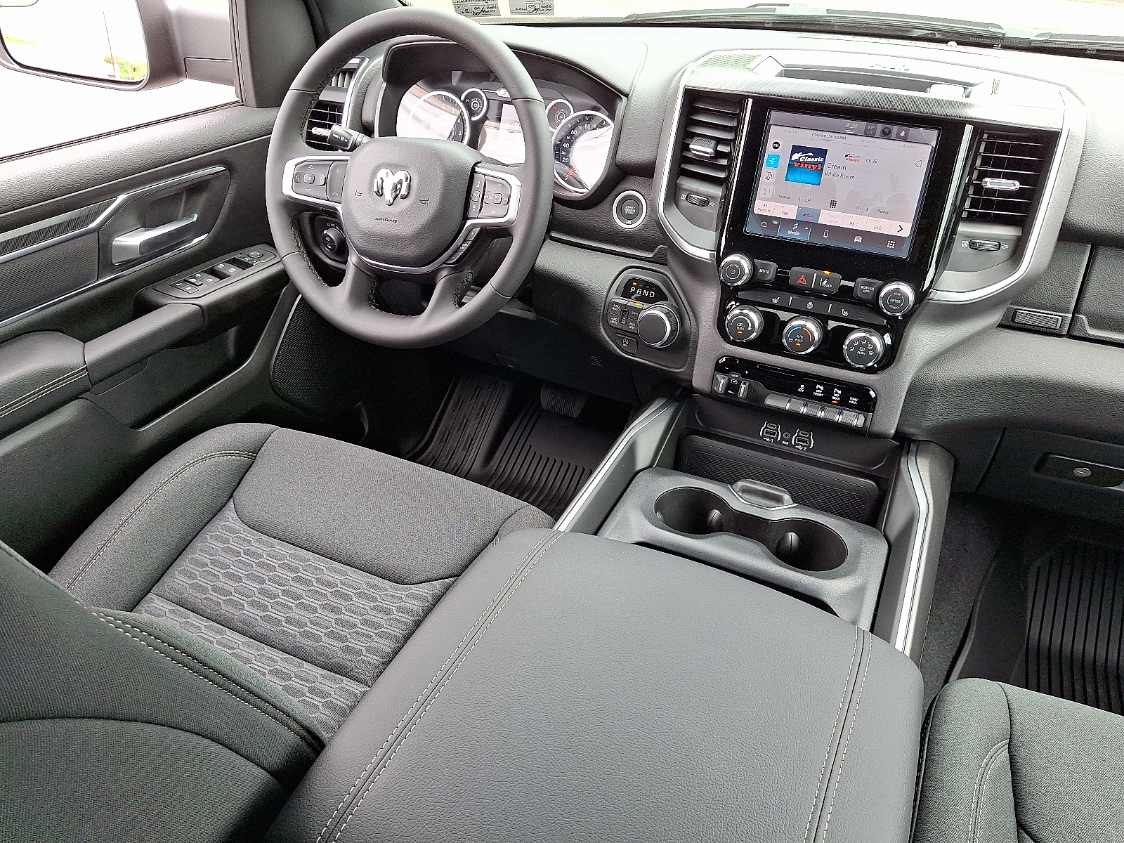 Vehicle image 9 of 20