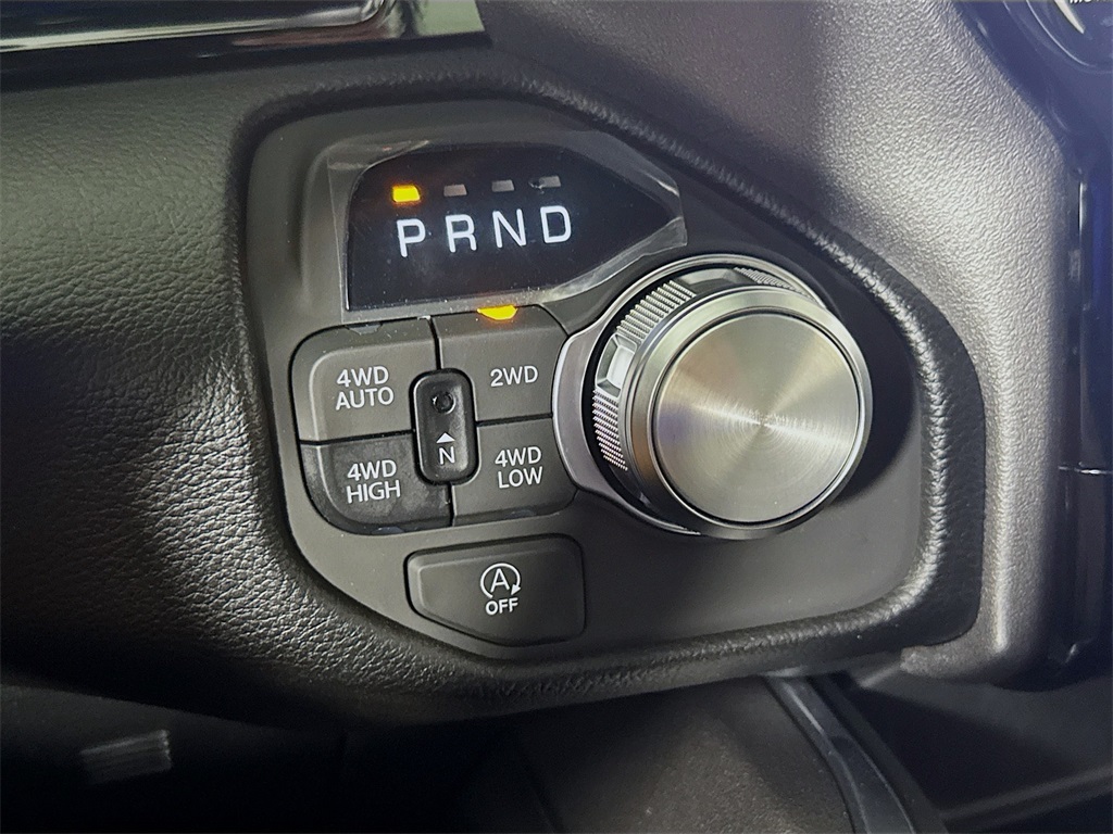 Vehicle image 33 of 33
