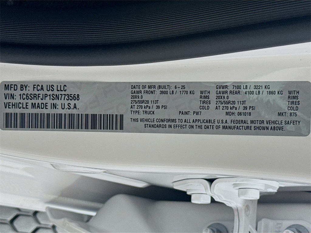 Vehicle image 27 of 33