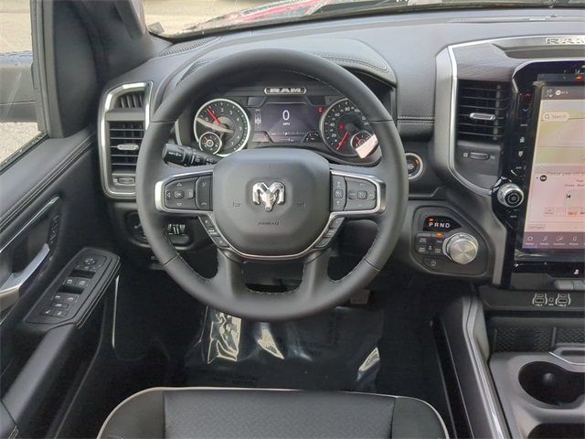 Vehicle image 16 of 31