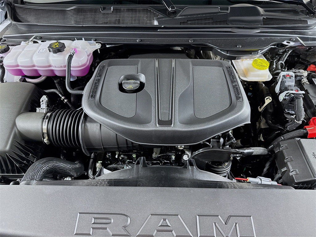 Vehicle image 9 of 31