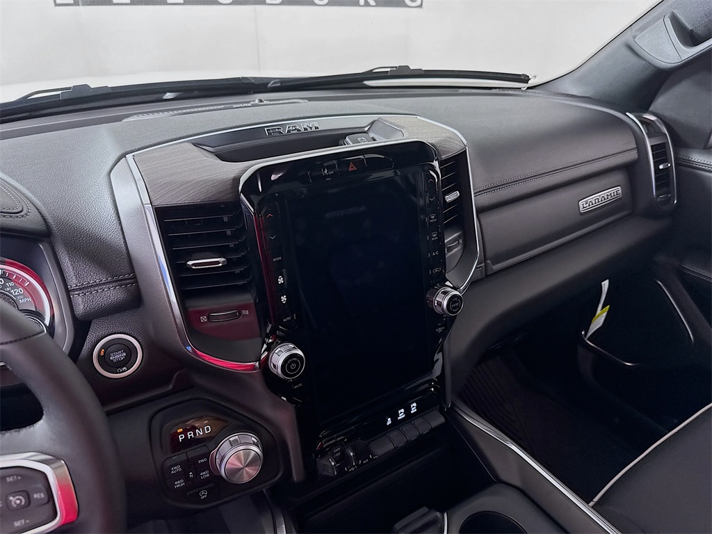 Vehicle image 19 of 31