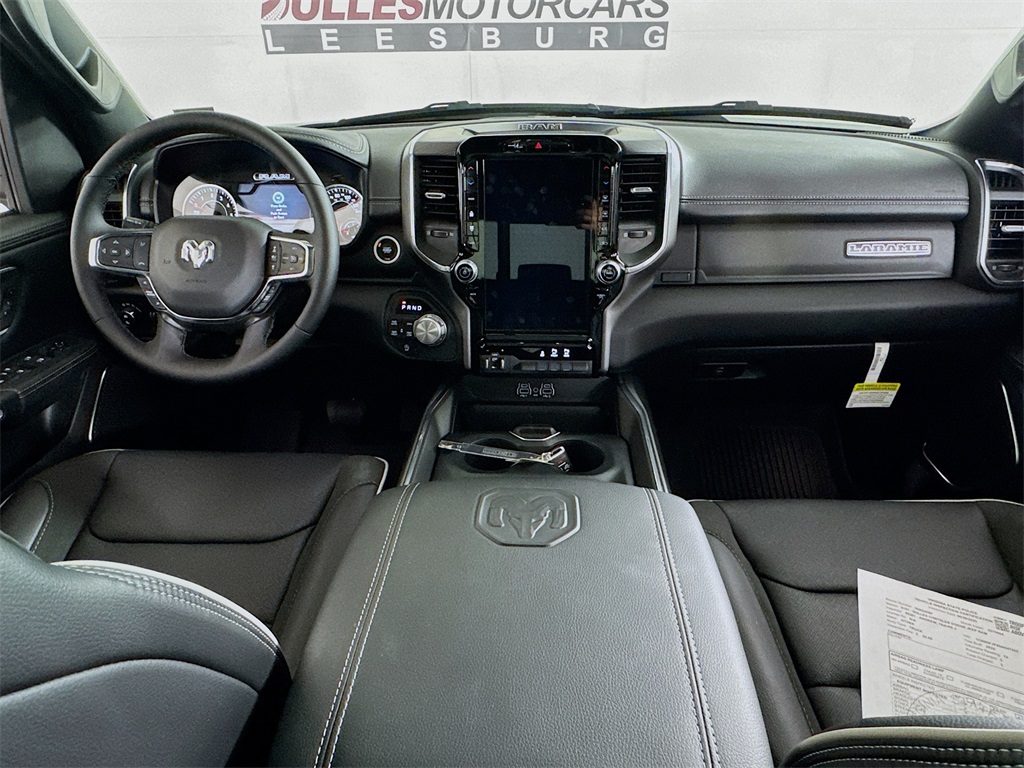 Vehicle image 16 of 31