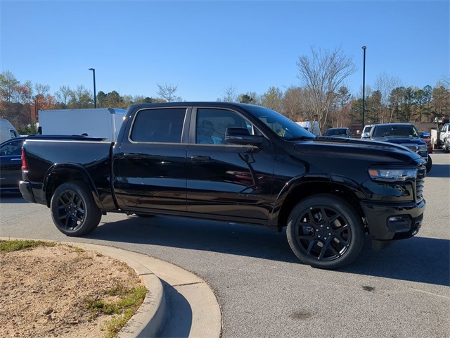 Vehicle image 3 of 32