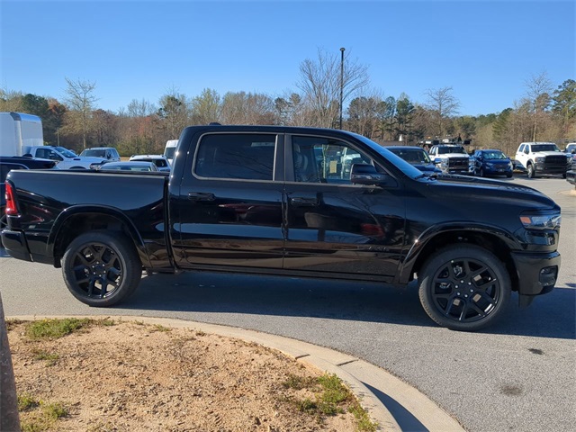 Vehicle image 5 of 32