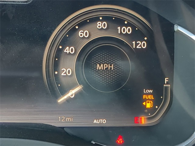 Vehicle image 31 of 32