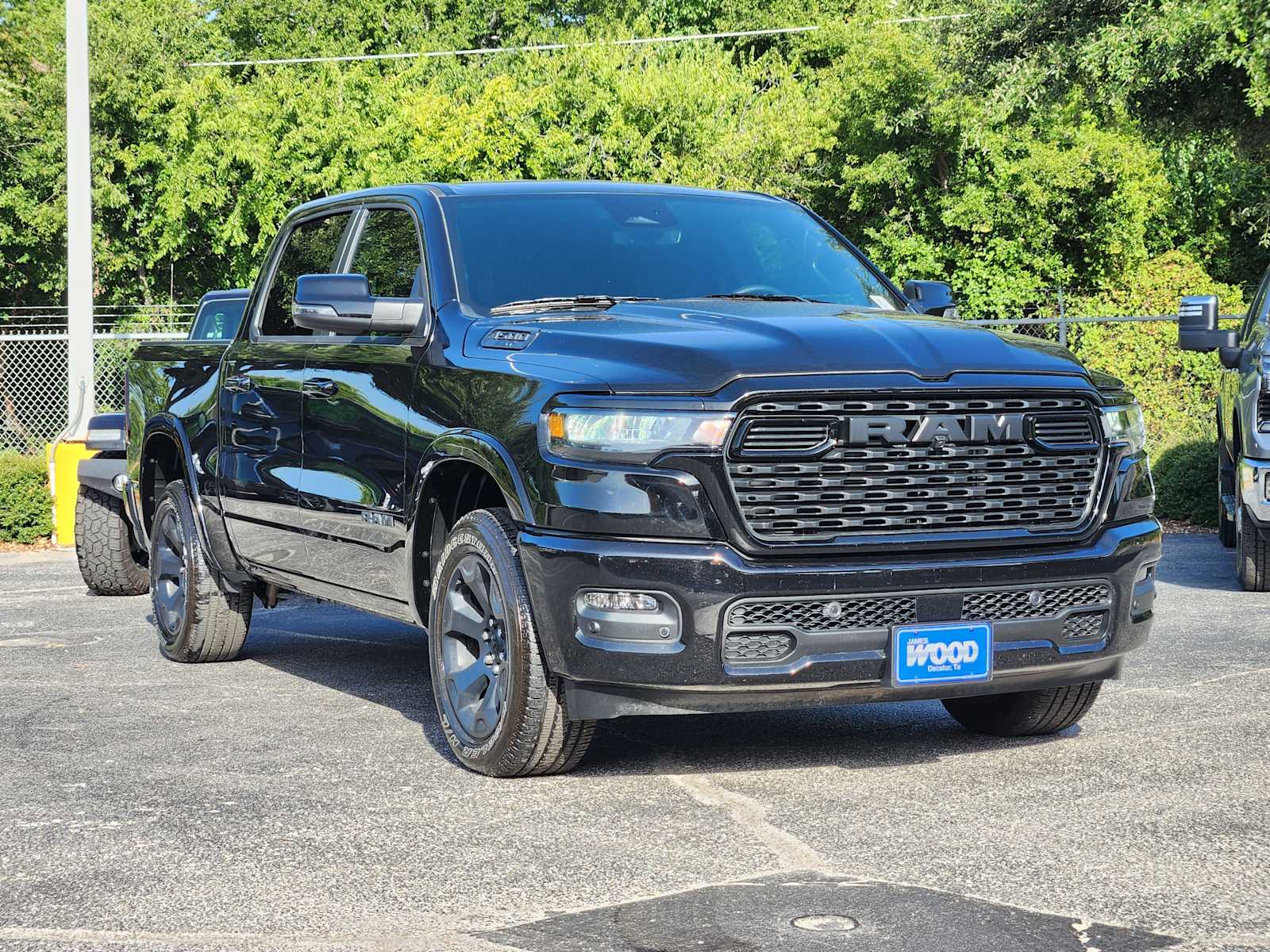 2025 Ram 1500 Lone Star Image 3 of 33