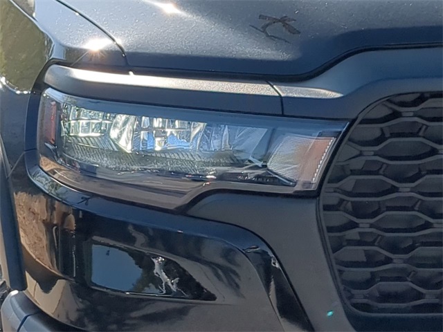 Vehicle image 9 of 31