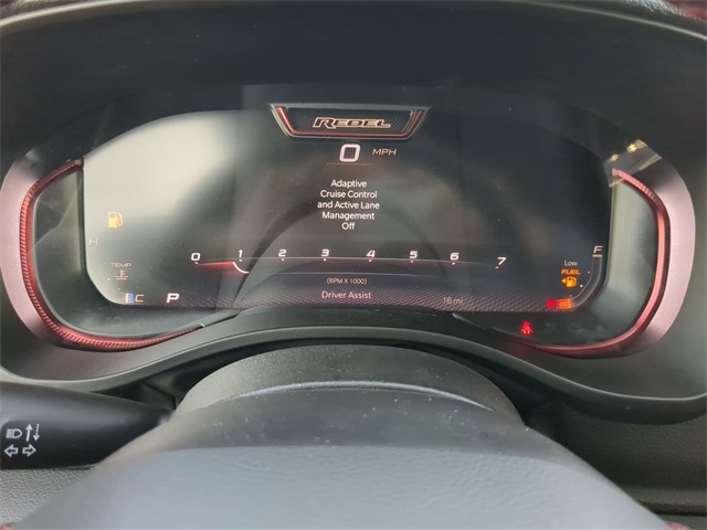 Vehicle image 28 of 31