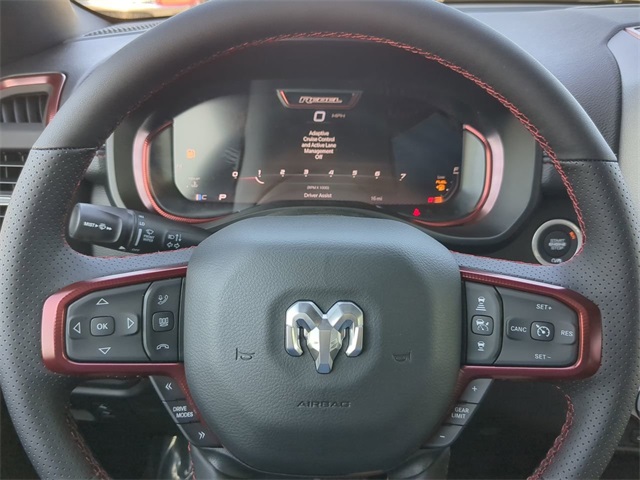 Vehicle image 27 of 31