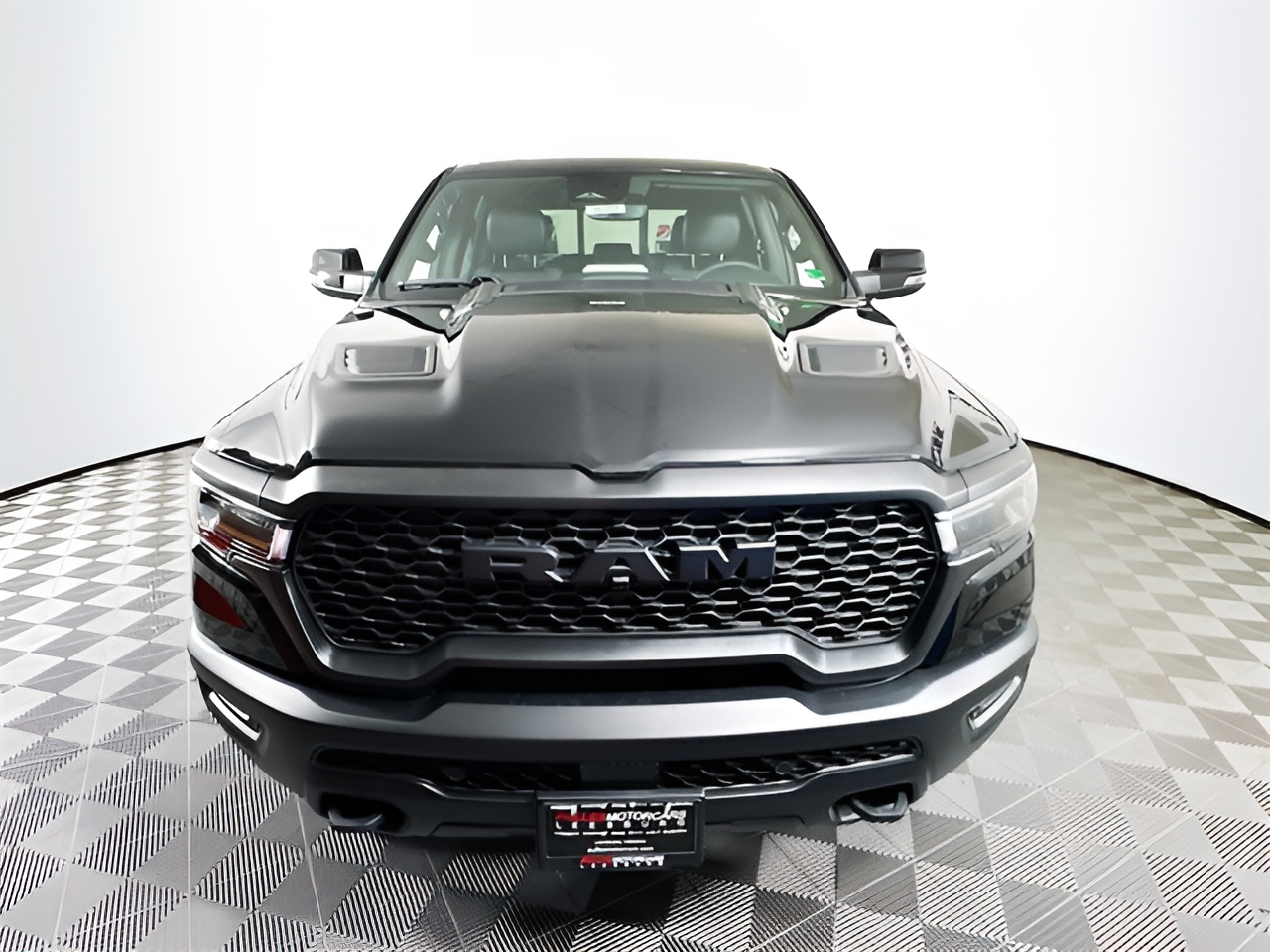 Vehicle image 34 of 40