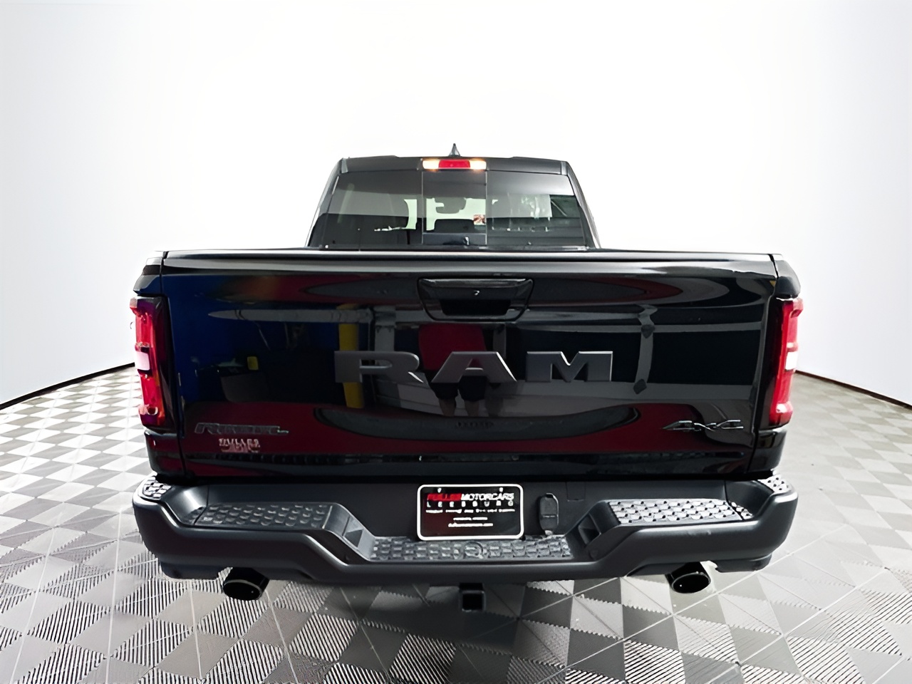 Vehicle image 38 of 40