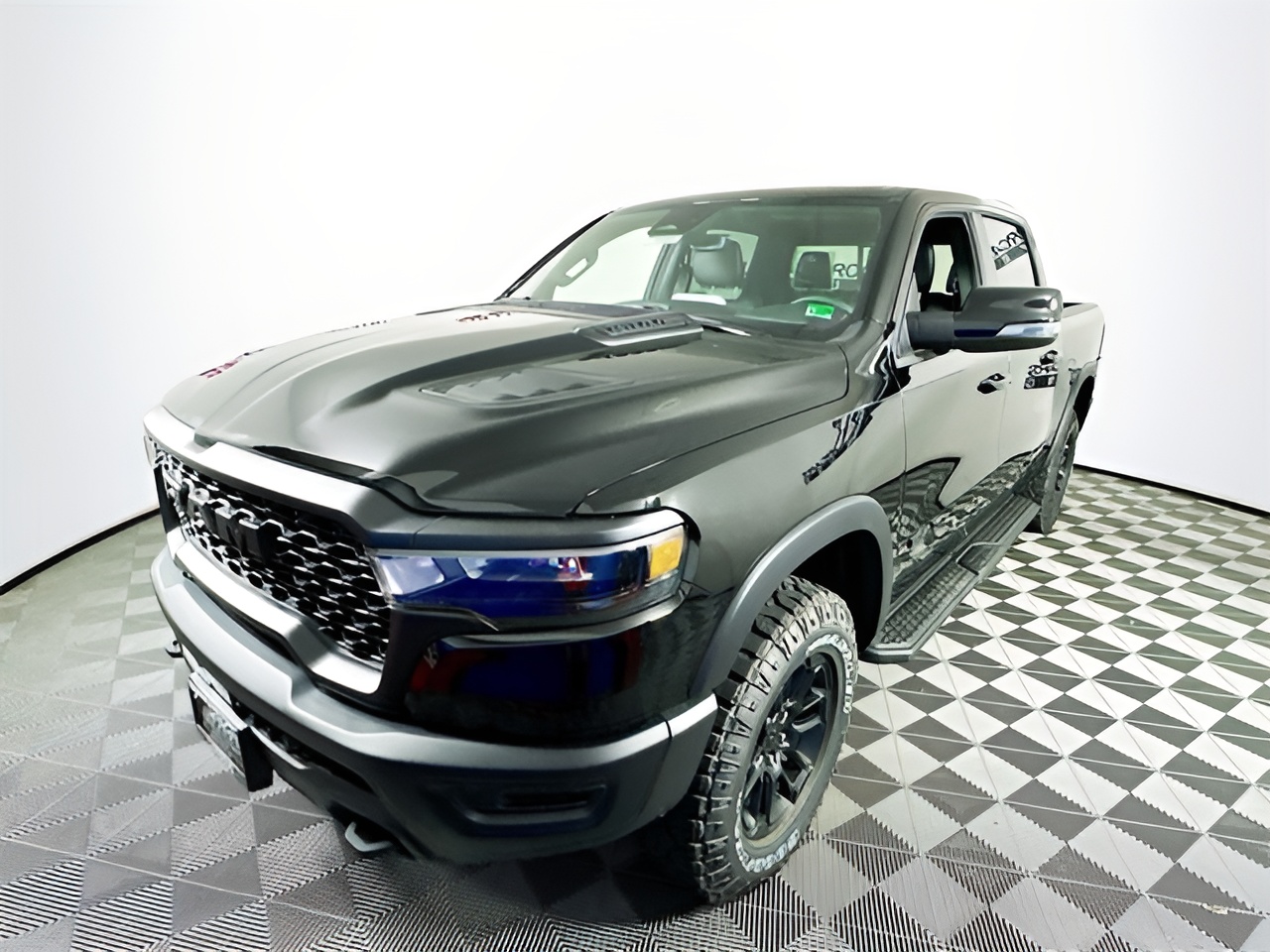 Vehicle image 33 of 40