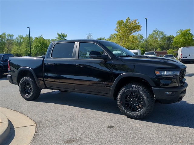 Vehicle image 3 of 33