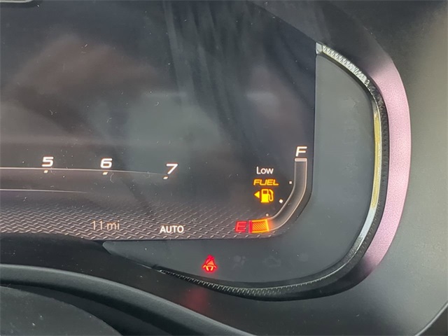 Vehicle image 31 of 33