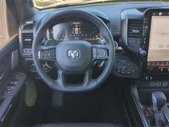 Vehicle image 15 of 33