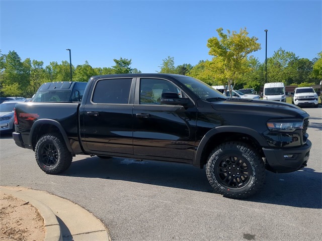 Vehicle image 4 of 33