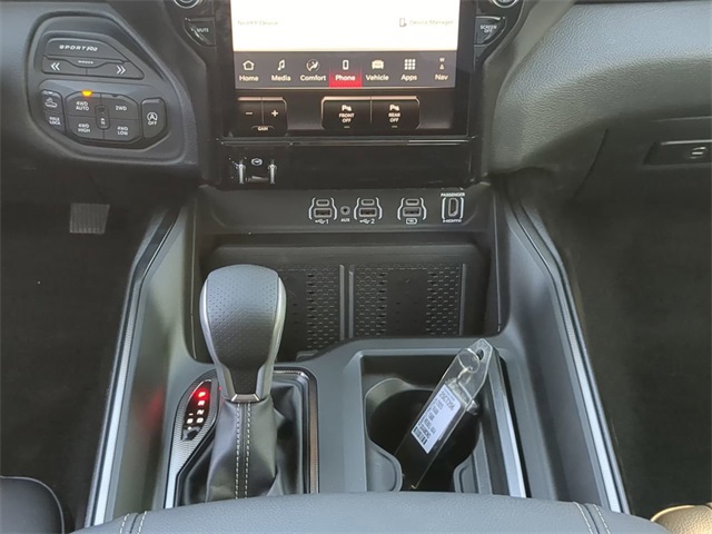 Vehicle image 18 of 33