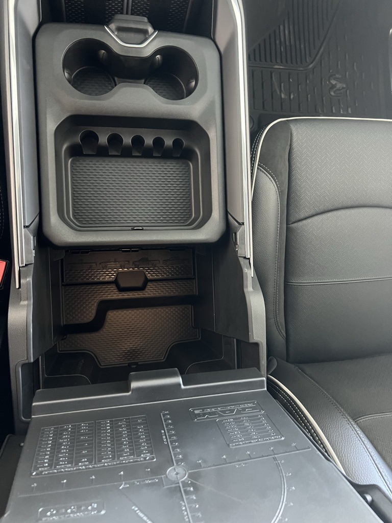 Vehicle image 15 of 31