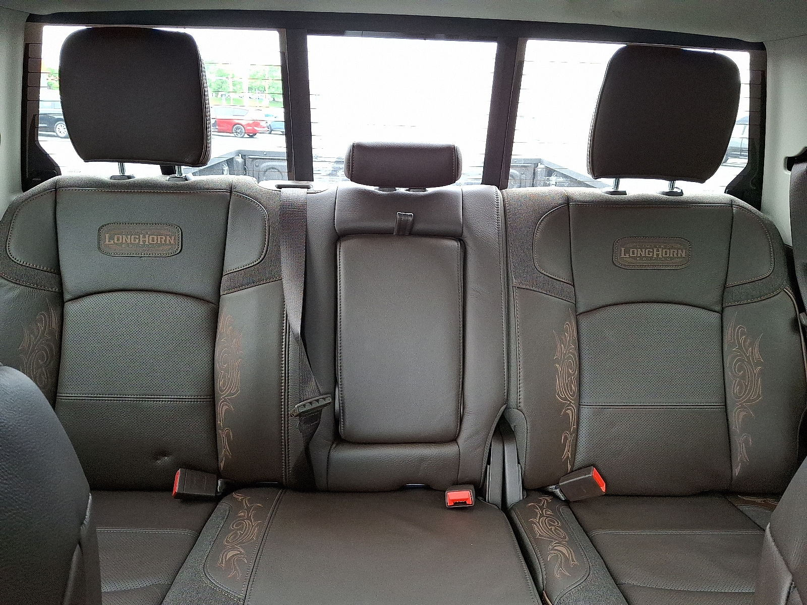 Vehicle image 13 of 23