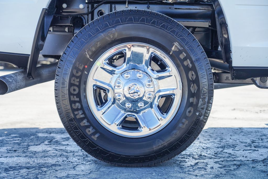2025 Ram 2500 Tradesman Image 10 of 28