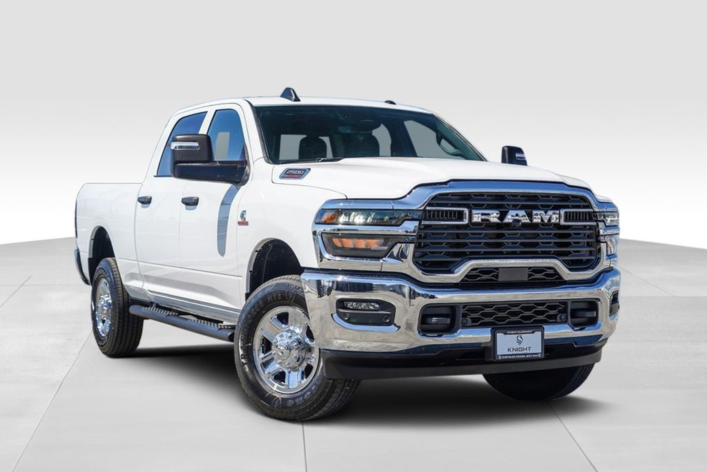 2025 Ram 2500 Tradesman Image 3 of 28