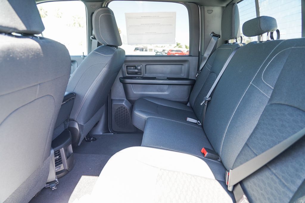 2025 Ram 2500 Tradesman Image 13 of 28