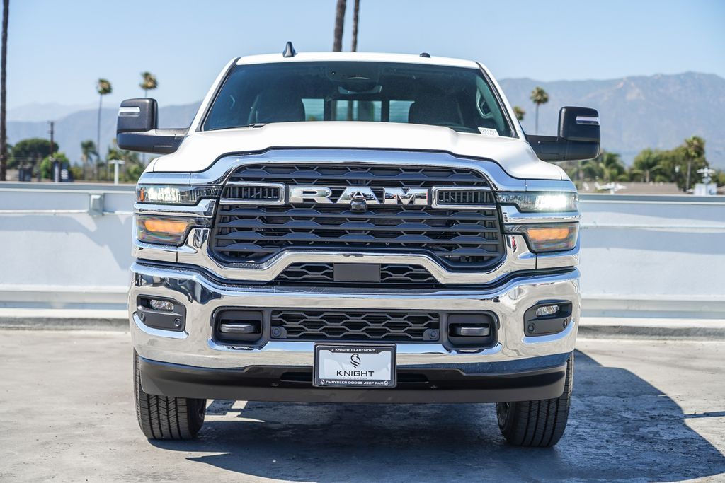 2025 Ram 2500 Tradesman Image 2 of 28