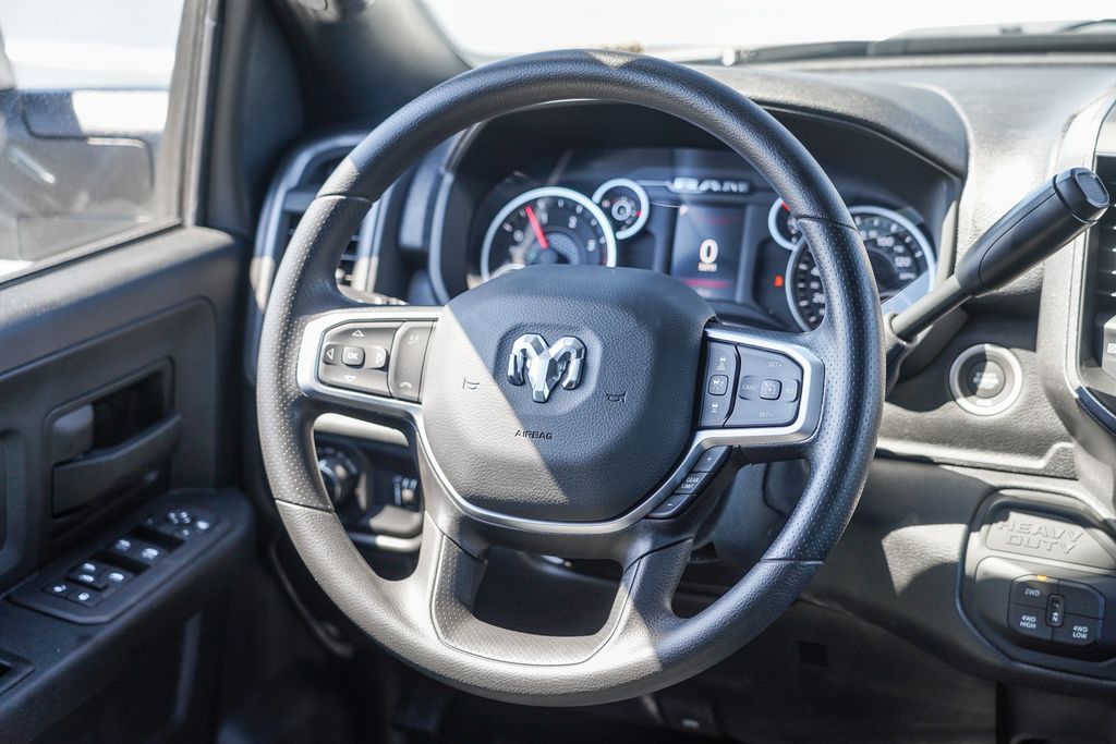 2025 Ram 2500 Tradesman Image 17 of 28