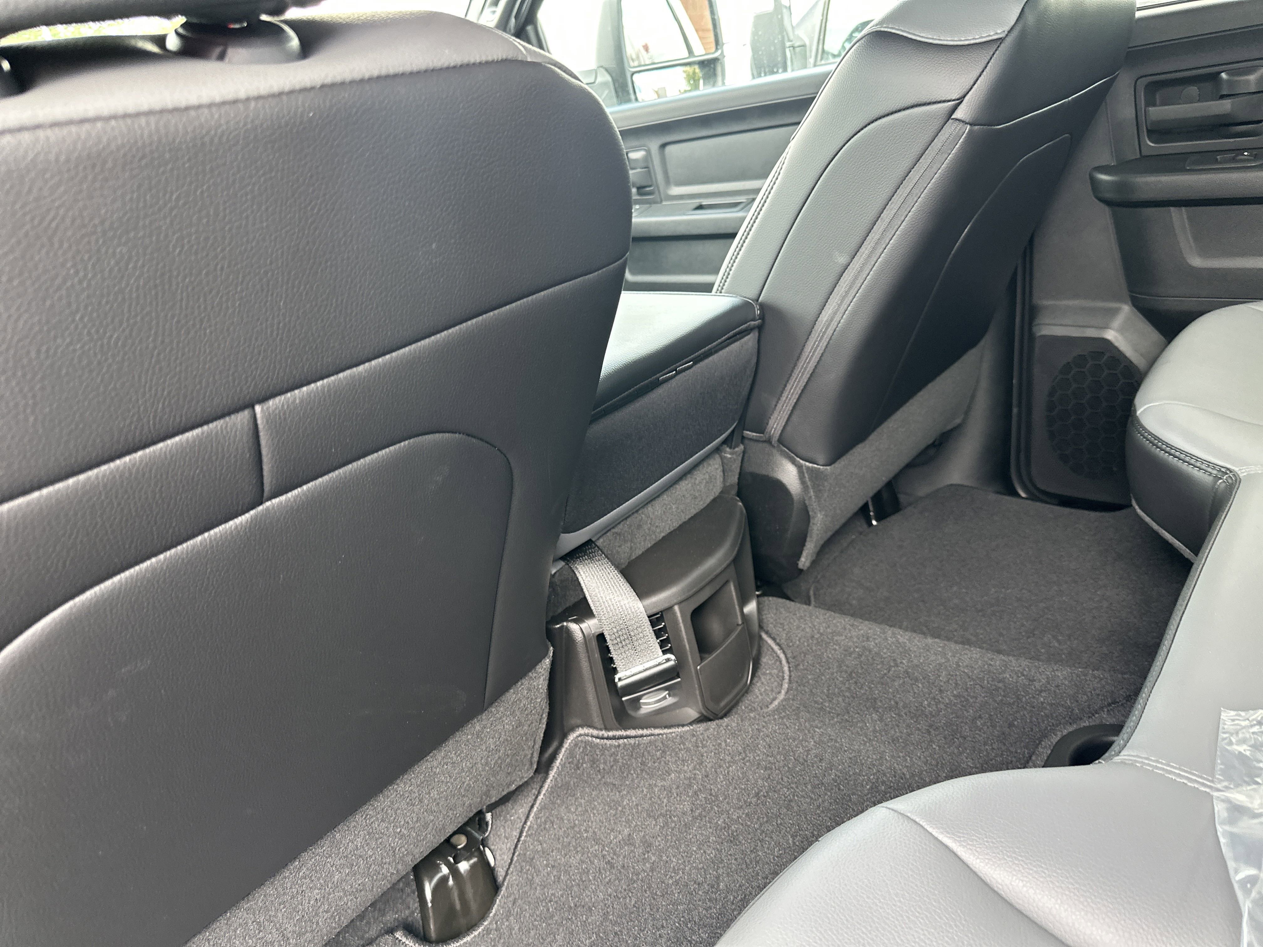 2025 Ram 2500 Tradesman Image 12 of 31