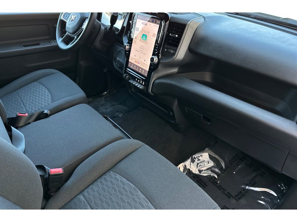 Vehicle image 11 of 22