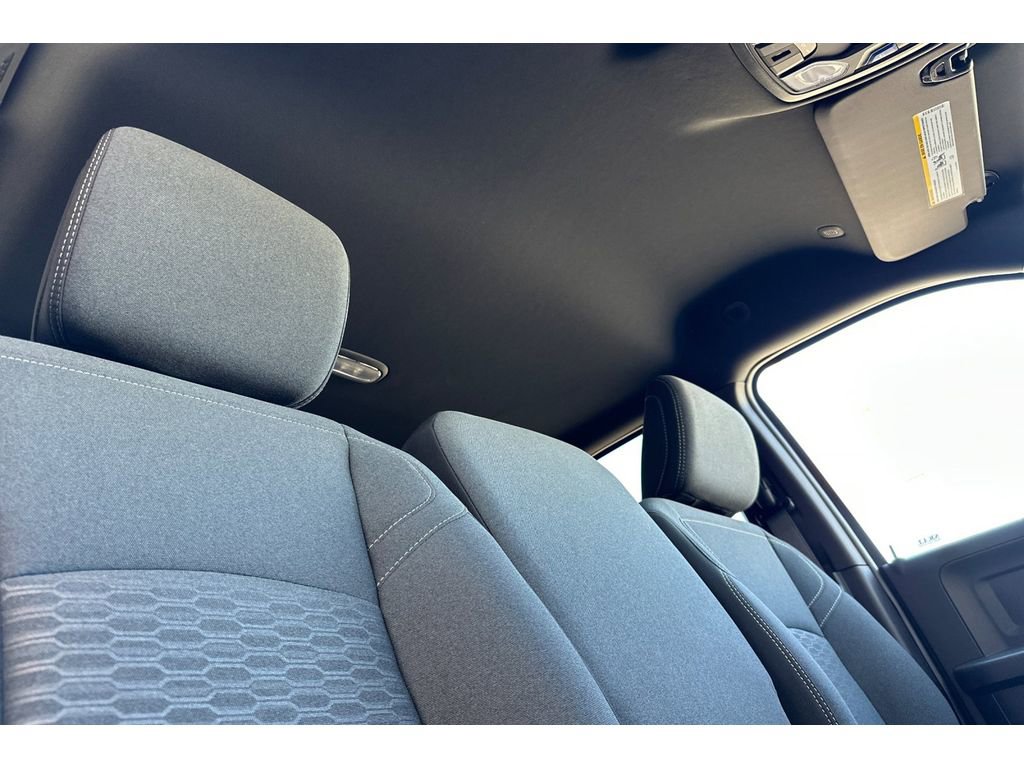 Vehicle image 12 of 22