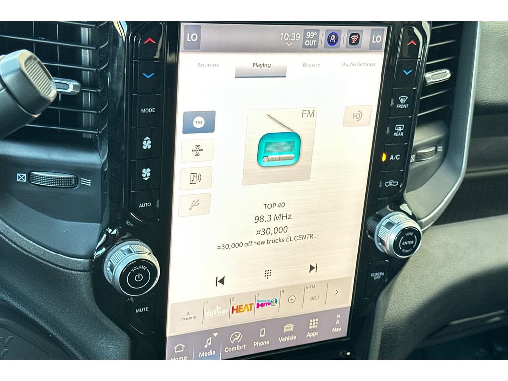 Vehicle image 13 of 22
