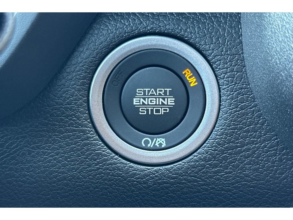 Vehicle image 18 of 22