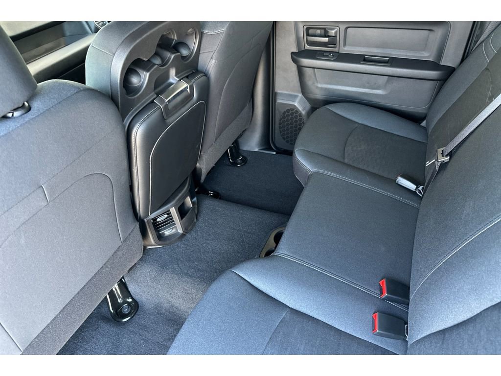 Vehicle image 8 of 22