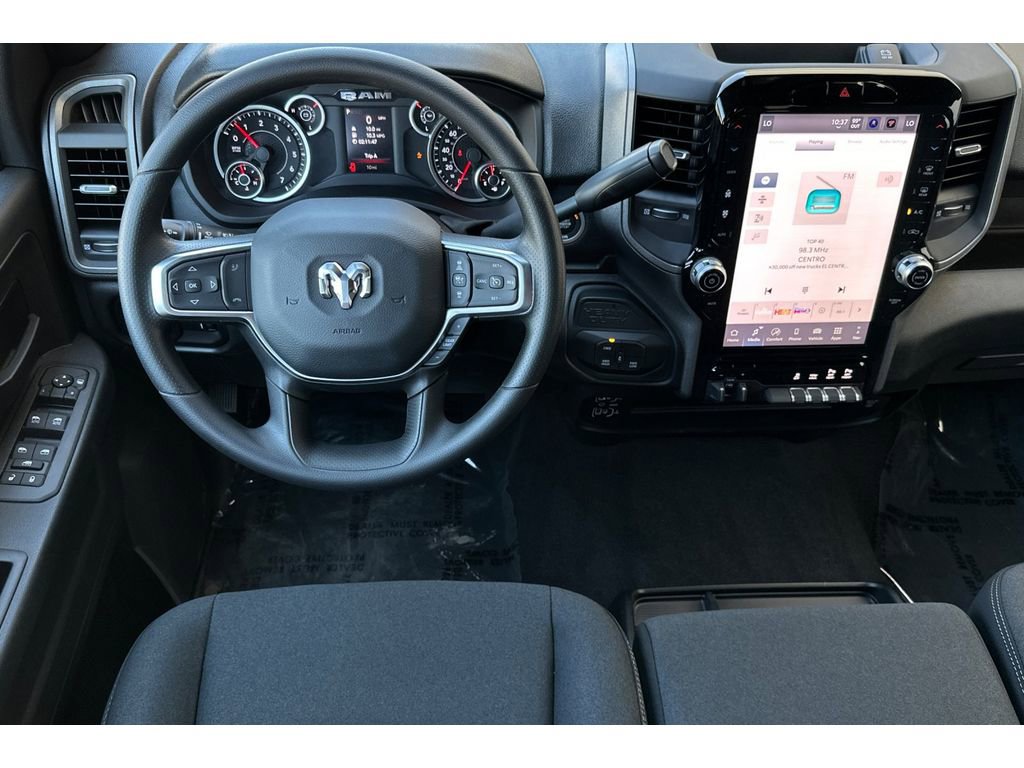 Vehicle image 10 of 22