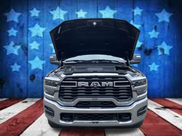 Vehicle image 3 of 24