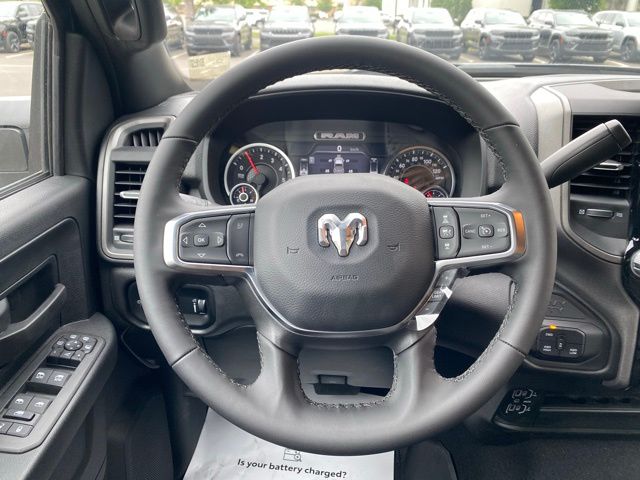 Vehicle image 19 of 24