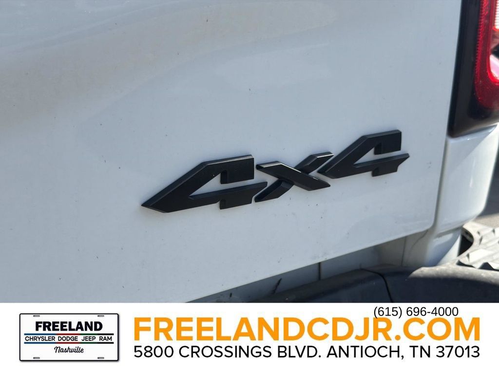 2025 Ram 2500 Tradesman Image 16 of 31