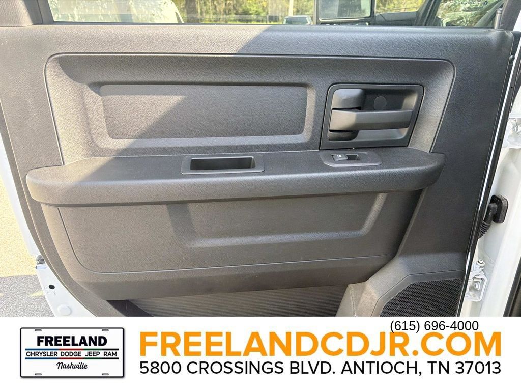 2025 Ram 2500 Tradesman Image 23 of 31