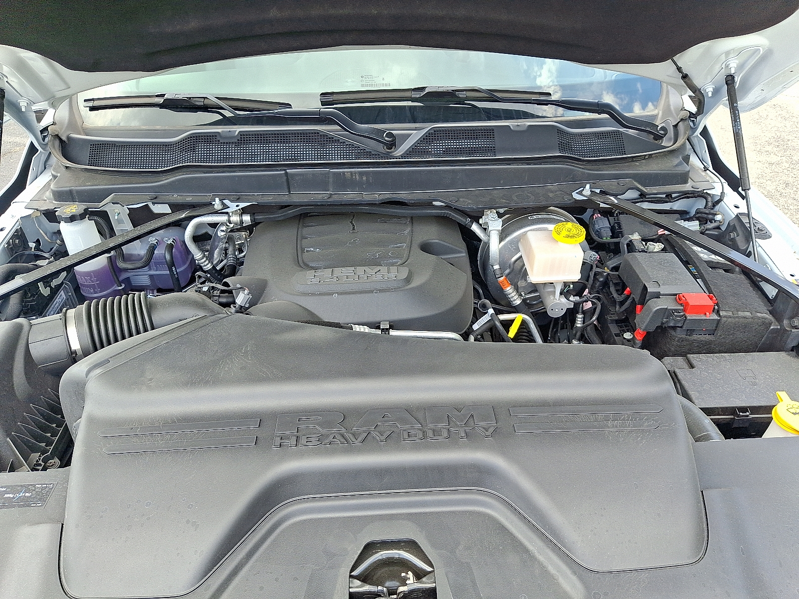 Vehicle image 9 of 21