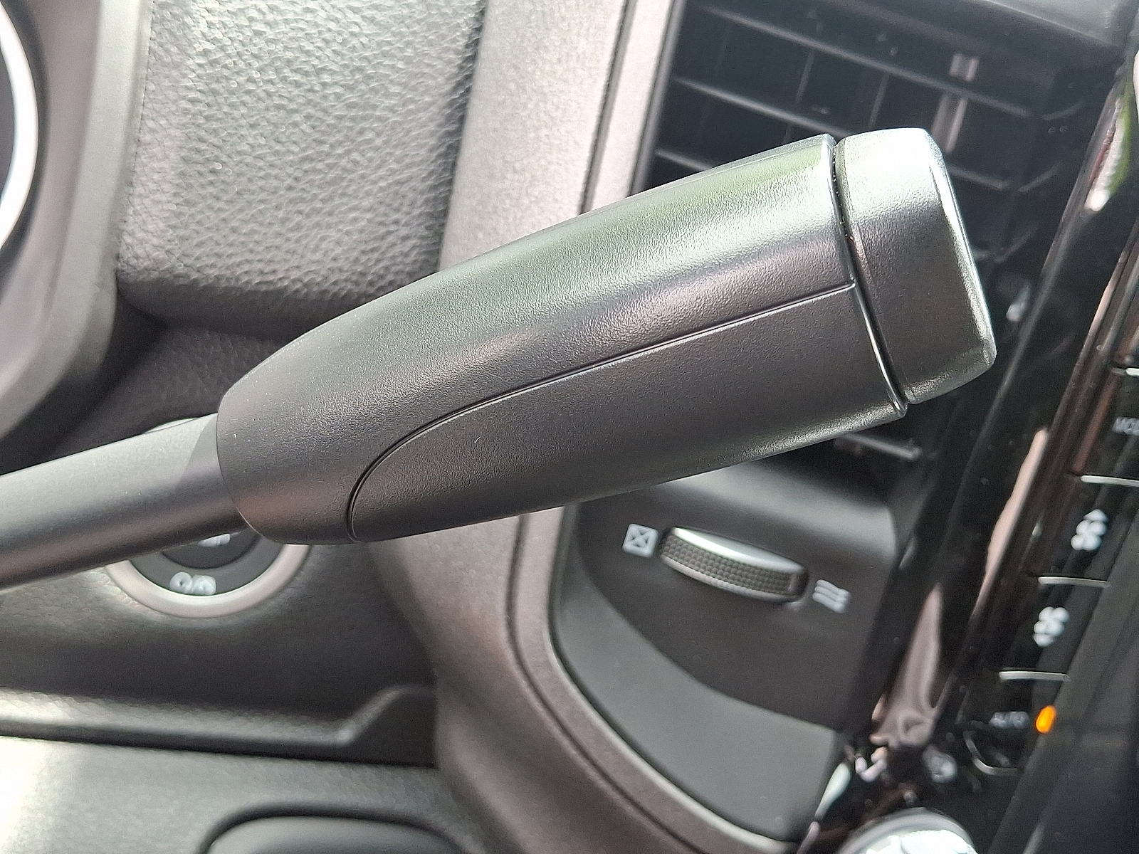 Vehicle image 19 of 20