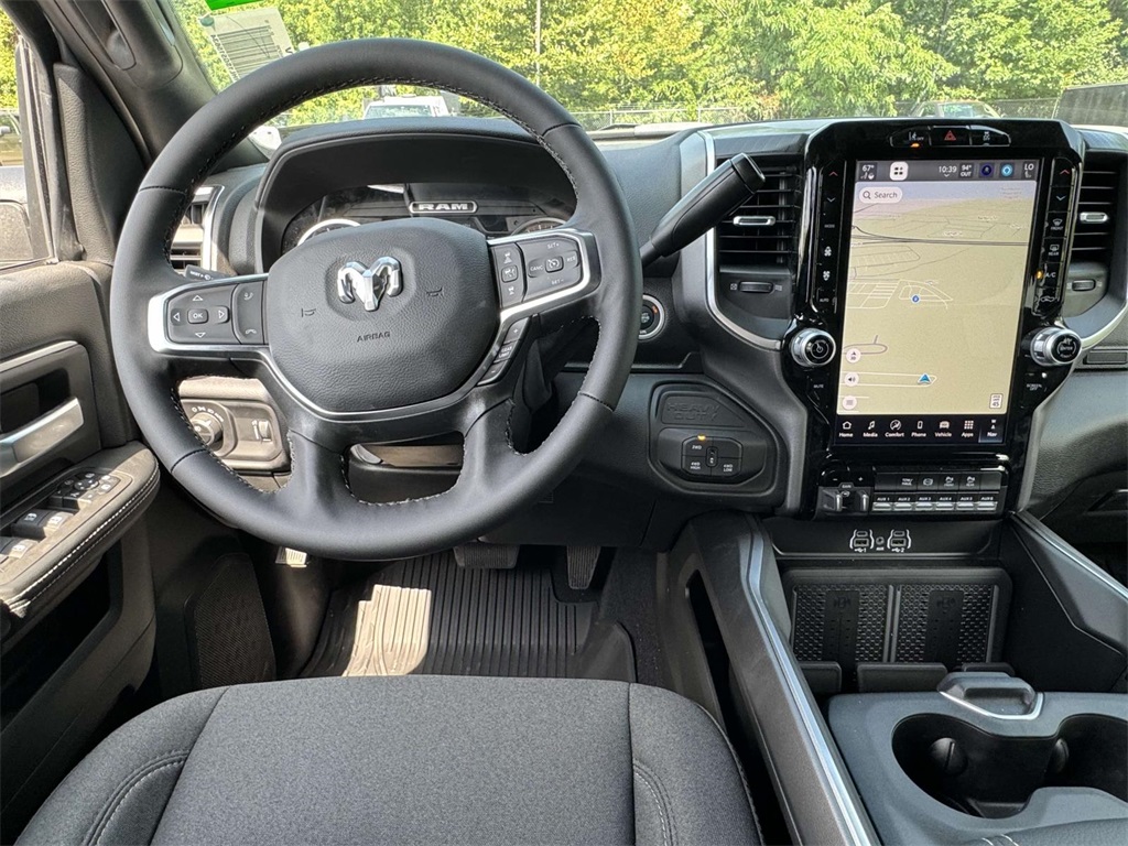 Vehicle image 14 of 30