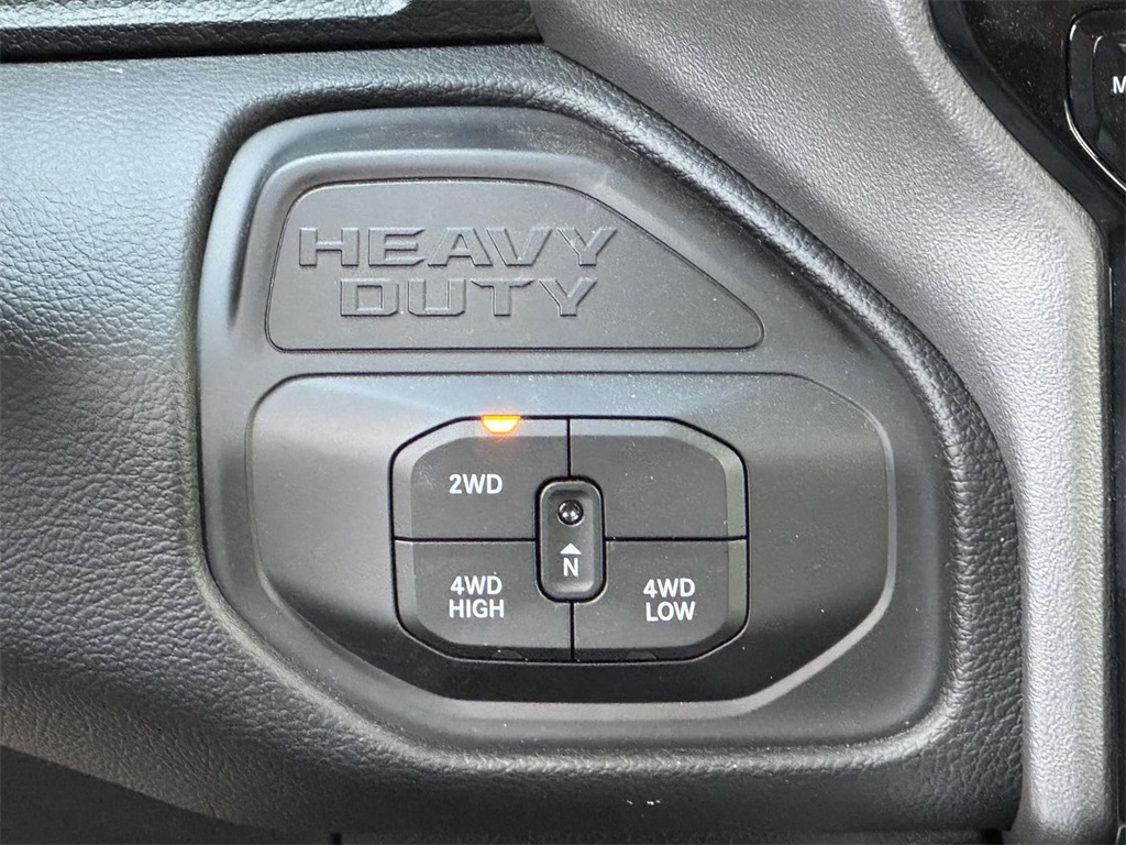 Vehicle image 29 of 30