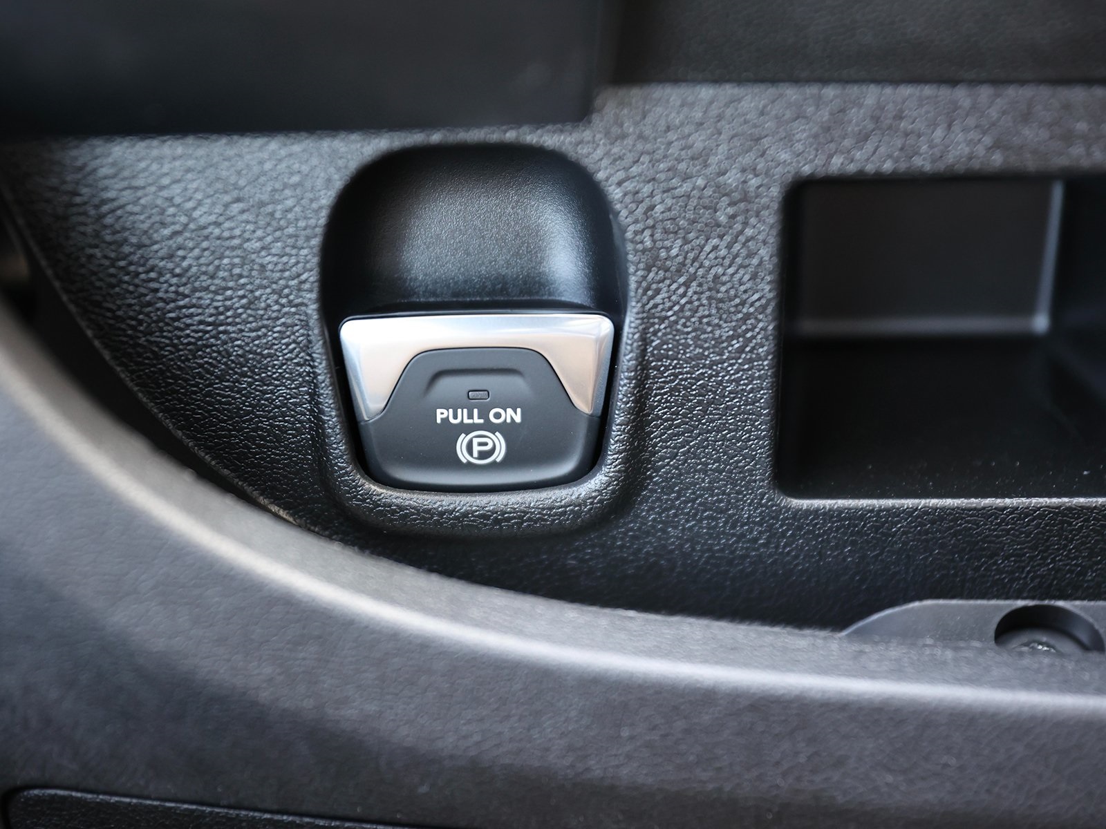 Vehicle image 26 of 31